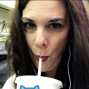 Meet your Posher, Monica